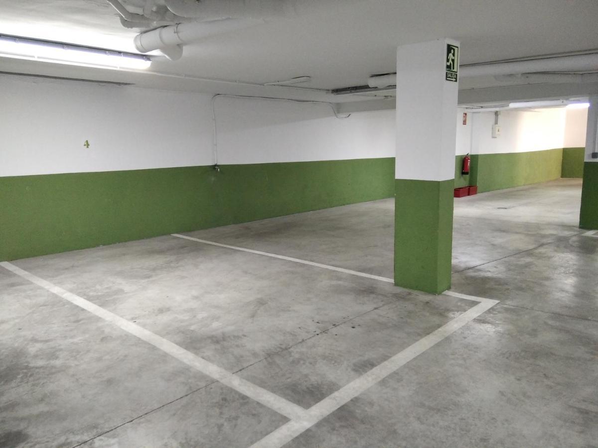 Apto La Venta-Con Parking Gratis 托萊多 外观 照片